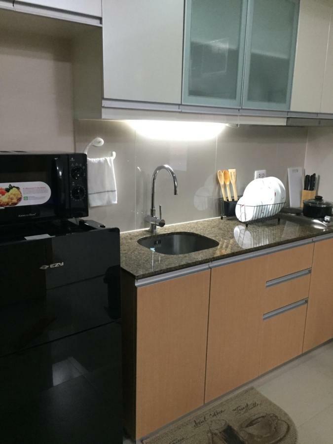 101 Newport Condo C2 Манила Экстерьер фото